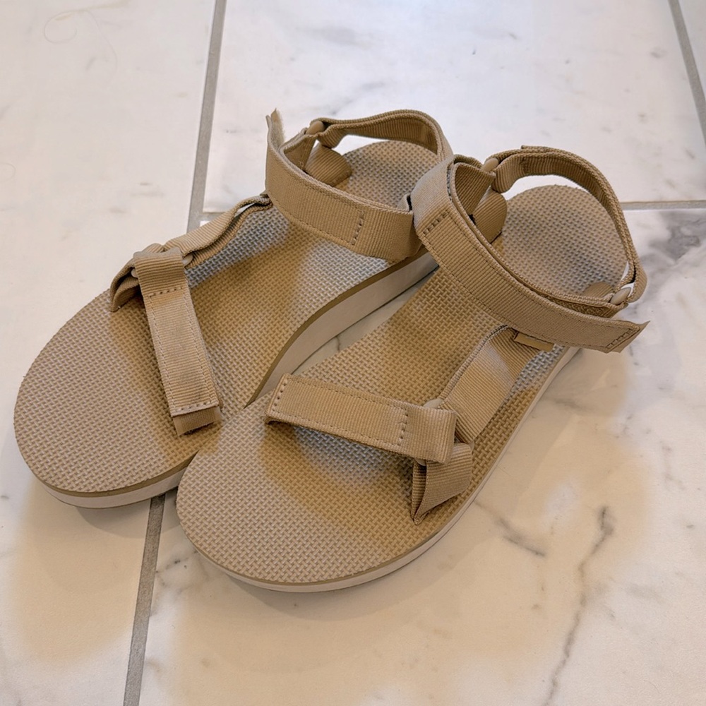 Teva Midform universal sandals tan